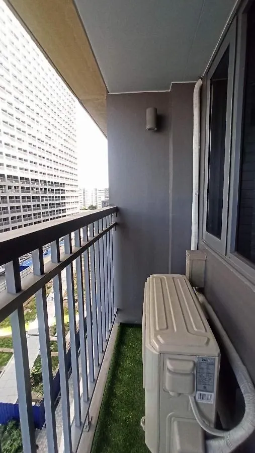 Cozy 1Br With Netflix & Balcony Pool View Condo マニラ市